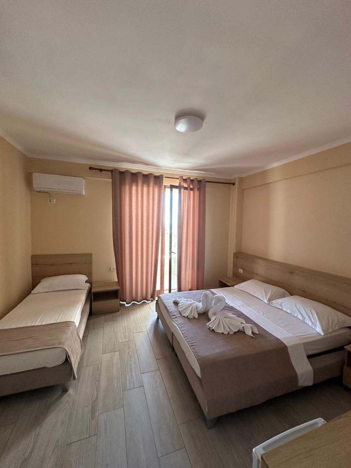 Hotel La Playa - Seaside Guest Durrës